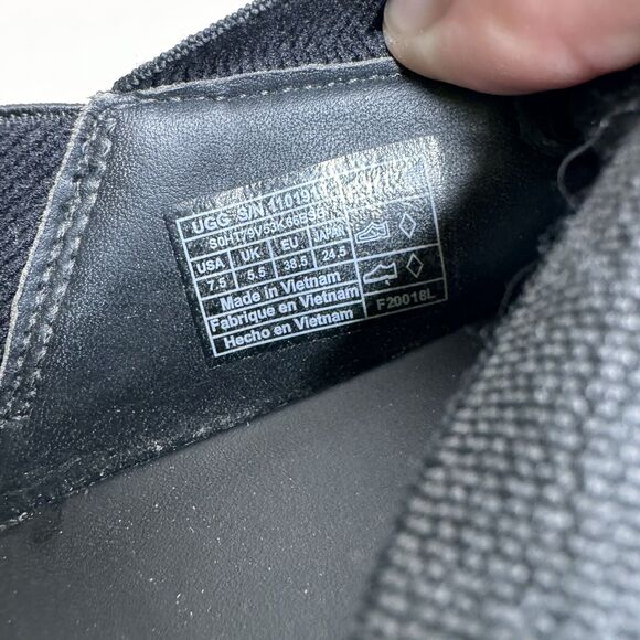 UGG Silverlake Sandals Sheepskin Black Logo Chunky Platform 7.5 - Picture 10 of 11